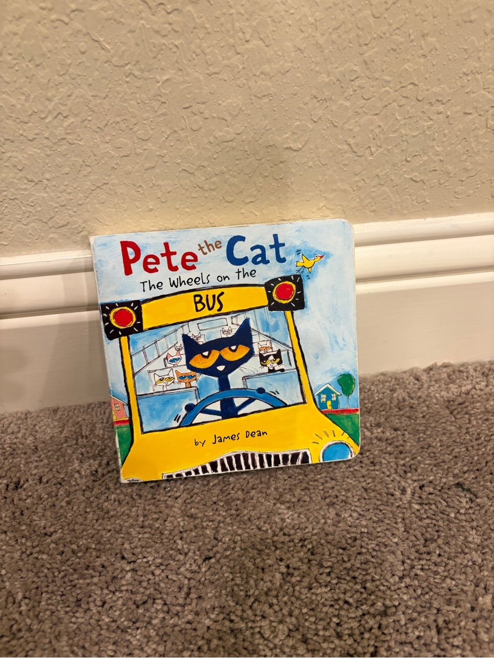 Pete the Cat: The Wheels on the Bus Board Book - Blue & Yellow